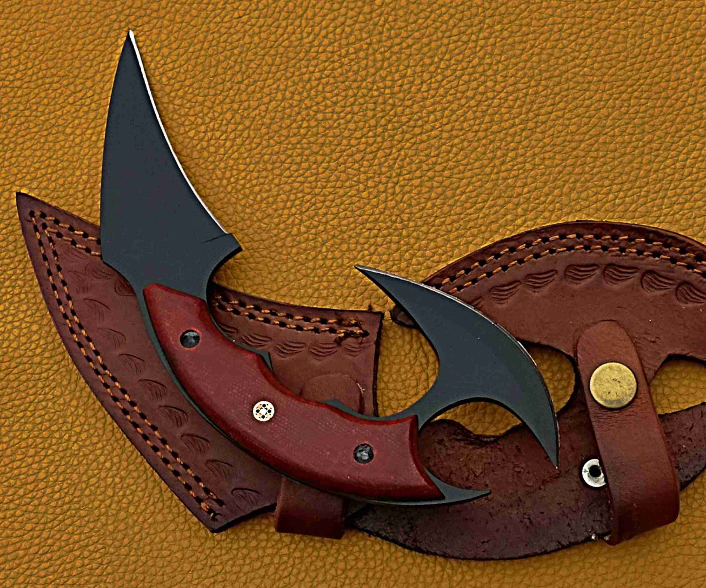 Tactical Karambit Knife – Curved Blade with Wooden Handle & Leather Sheath