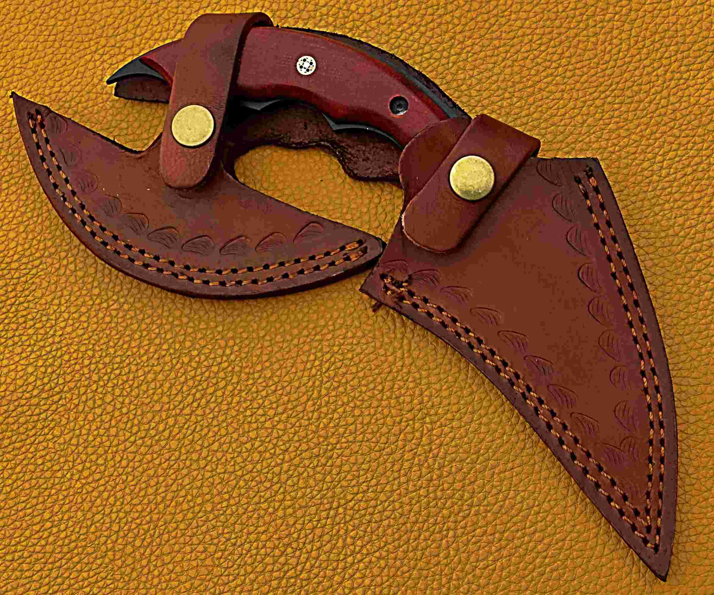 Tactical Karambit Knife – Curved Blade with Wooden Handle & Leather Sheath